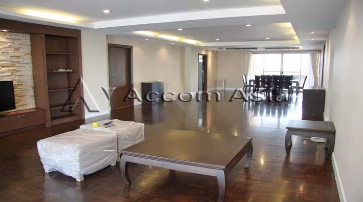  1  3 br Apartment For Rent in Sukhumvit ,Bangkok BTS Asok - MRT Sukhumvit at Family Apartment with Lake View 20779