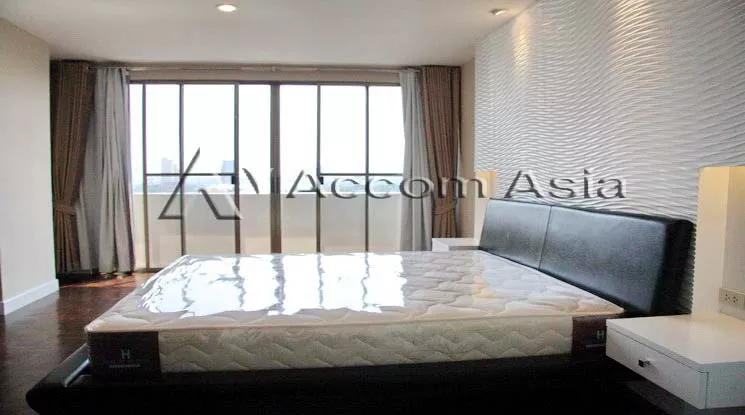 6  3 br Apartment For Rent in Sukhumvit ,Bangkok BTS Asok - MRT Sukhumvit at Family Apartment with Lake View 20779