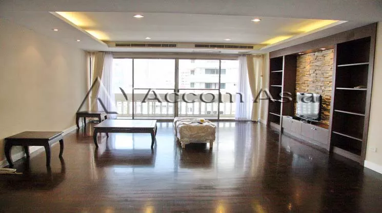 5  3 br Apartment For Rent in Sukhumvit ,Bangkok BTS Asok - MRT Sukhumvit at Family Apartment with Lake View 20779