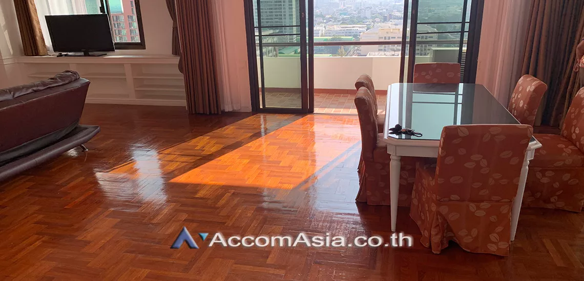  1  3 br Apartment For Rent in Phaholyothin ,Bangkok BTS Ari at Simply Delightful - Convenient 1420106