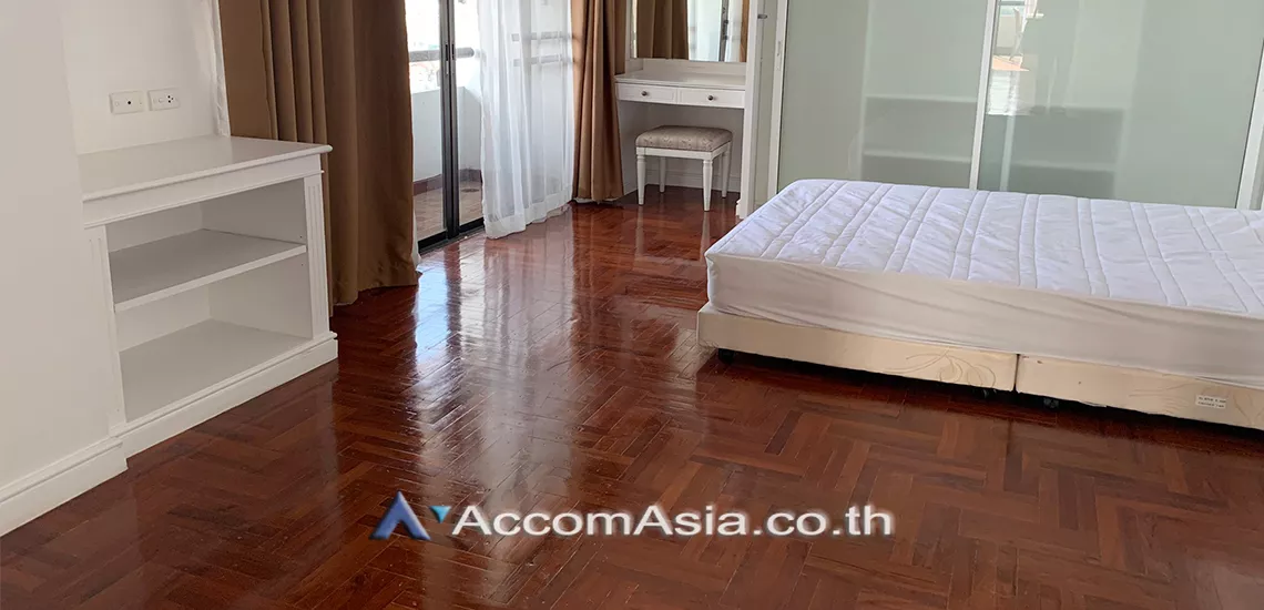 9  3 br Apartment For Rent in Phaholyothin ,Bangkok BTS Ari at Simply Delightful - Convenient 1420106