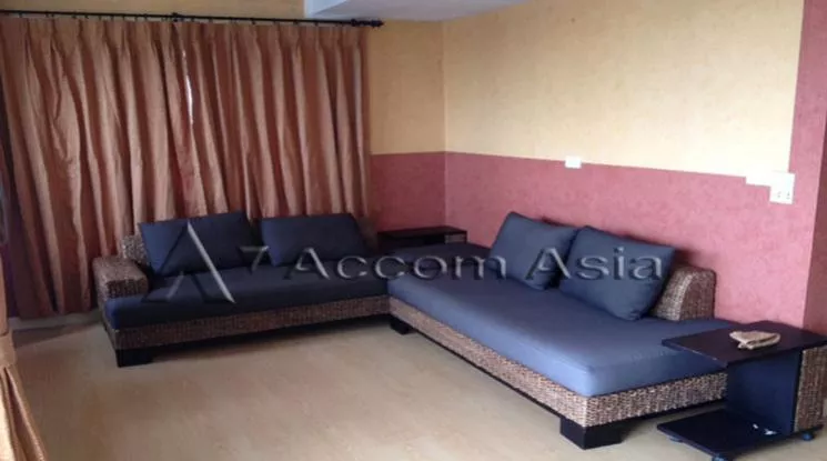 unit 1 Bedroom  Condominium For Sale in Sathorn, Bangkok  near BTS Chong Nonsi - BRT Thanon Chan (1520135)