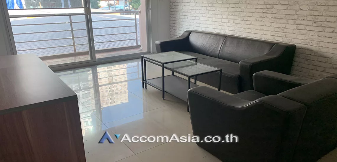 unit 2 Bedrooms  Condominium For Sale in Sukhumvit, Bangkok  near BTS Phrom Phong (1520136)
