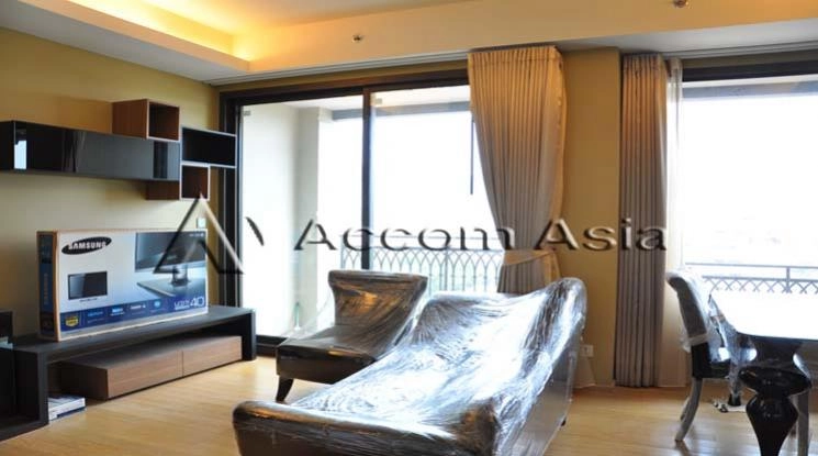 unit 1 Bedroom  Condominium For Rent & Sale in Ploenchit, Bangkok  near BTS Ploenchit - MRT Lumphini (1520155)