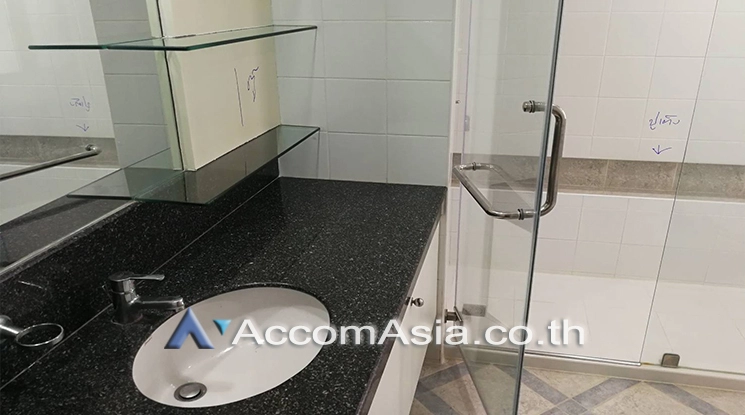 6  3 br Apartment For Rent in Sathorn ,Bangkok BTS Chong Nonsi at Kid Friendly Place Short Walk to Nang Linchi Road 1520172