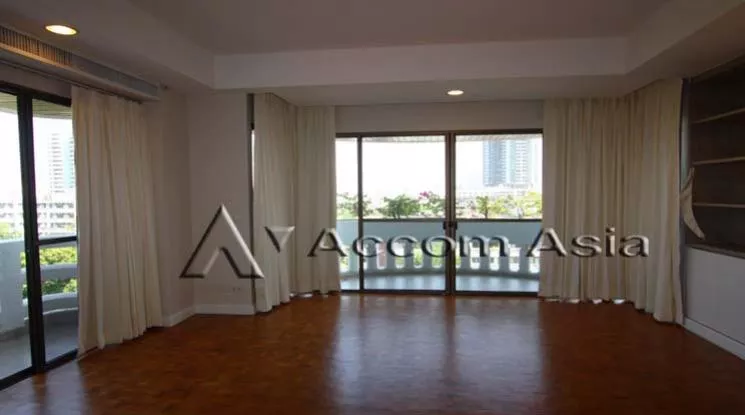 7  3 br Apartment For Rent in Sathorn ,Bangkok BTS Chong Nonsi at Kids Friendly Space 1420173
