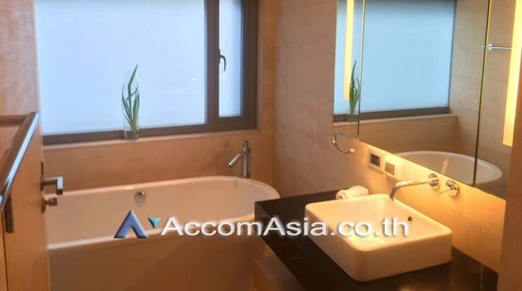 8  2 br Condominium For Sale in Silom ,Bangkok BTS Sala Daeng - MRT Silom at Saladaeng Residences 1520218