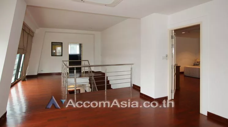 8  2 br Condominium For Rent in Ploenchit ,Bangkok BTS Chitlom at New House 1520226