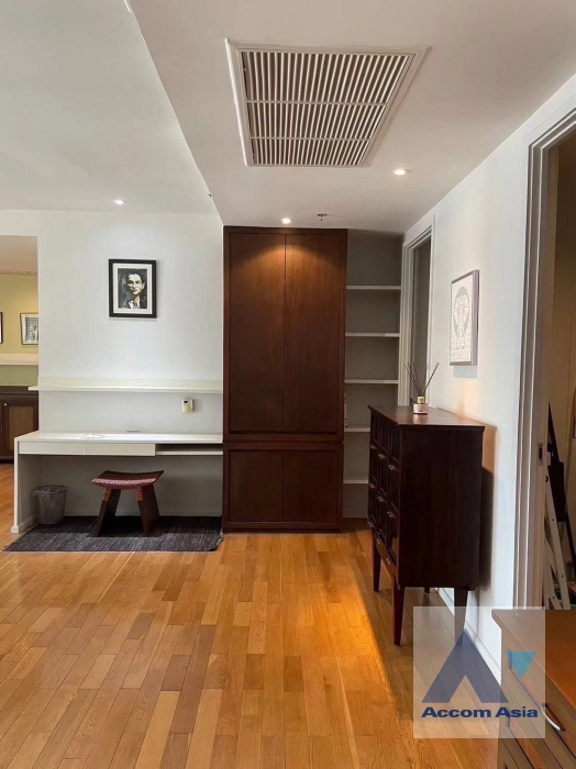 4  2 br Condominium for rent and sale in Silom ,Bangkok BTS Sala Daeng - MRT Silom at The Legend Saladaeng 1520227