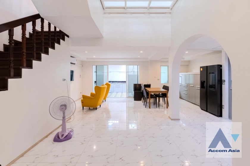 4  2 br Townhouse For Sale in Sukhumvit ,Bangkok BTS Phrom Phong at A Unique Living Place 1720265