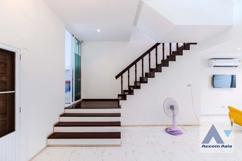 8  2 br Townhouse For Sale in Sukhumvit ,Bangkok BTS Phrom Phong at A Unique Living Place 1720265