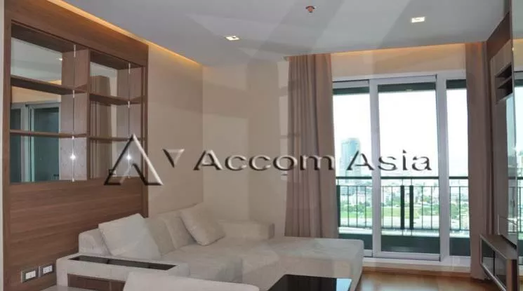  2 Bedrooms  Condominium For Rent & Sale in Phaholyothin, Bangkok  near MRT Phetchaburi - ARL Makkasan (1520266)