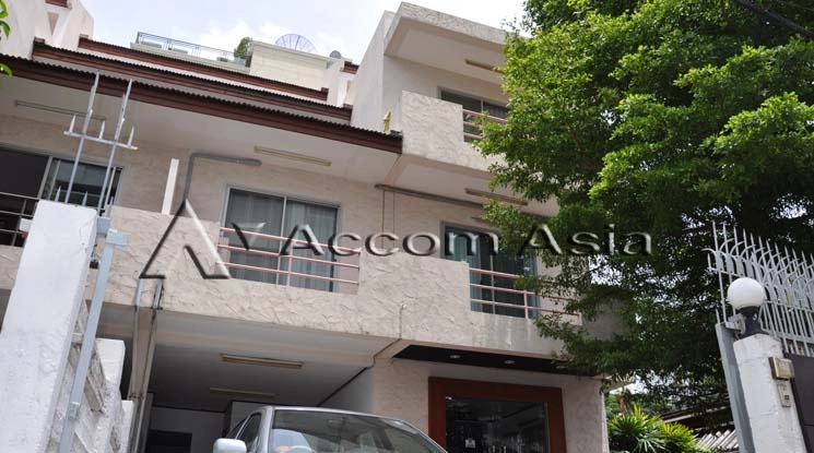 unitHome Office |  4 Bedrooms  House For Rent in Ploenchit, Bangkok  near BTS Ploenchit (2520277)