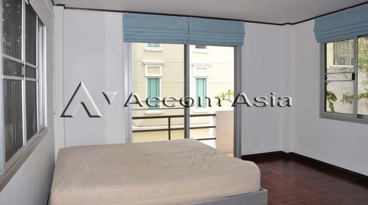 12  4 br House For Rent in Ploenchit ,Bangkok BTS Ploenchit 2520277