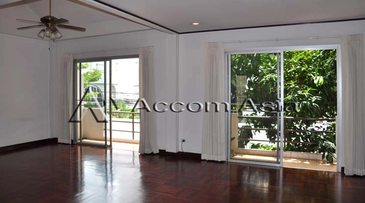 8  4 br House For Rent in Ploenchit ,Bangkok BTS Ploenchit 2520277