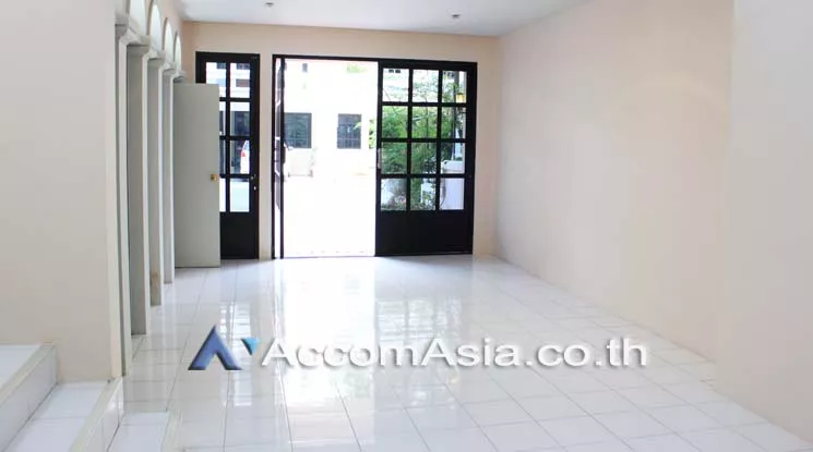 4  3 br Townhouse For Rent in Sukhumvit ,Bangkok BTS Phrom Phong at Chicha Castle 1820327