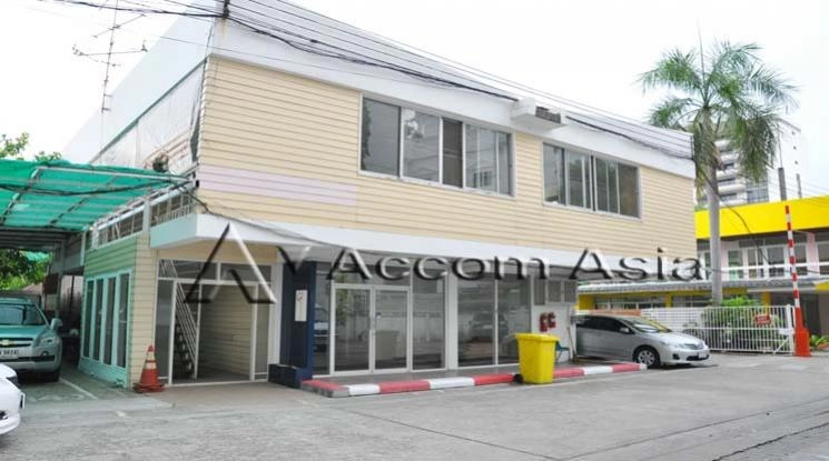 unitHome Office |  4 Bedrooms  House For Rent & Sale in Sukhumvit, Bangkok  near BTS Thong Lo (1620369)