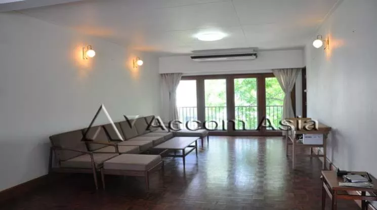 unit 2 Bedrooms  Apartment For Rent in Sukhumvit, Bangkok  near BTS Ploenchit (1420389)