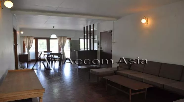  2 Bedrooms  Apartment For Rent in Sukhumvit, Bangkok  near BTS Ploenchit (1420389)