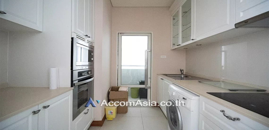 unit 2 Bedrooms  Condominium For Rent in Sukhumvit, Bangkok  near BTS Thong Lo (1520393)