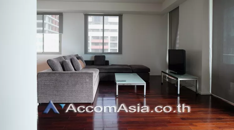 Pet friendly |  2 Bedrooms  Condominium For Rent in Silom, Bangkok  near BTS Sala Daeng - MRT Silom (1520403)