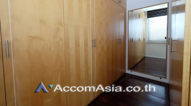 17  2 br Condominium for rent and sale in Silom ,Bangkok BTS Sala Daeng - MRT Silom at The Legend Saladaeng 1520403