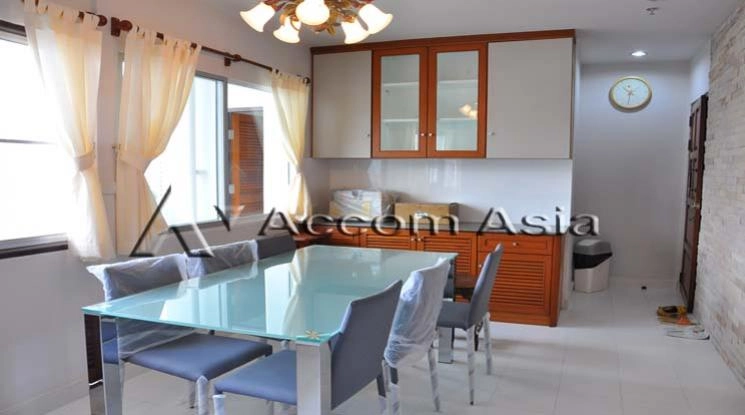 unit 2 Bedrooms  Condominium For Rent in Sukhumvit, Bangkok  near BTS Phrom Phong (1520408)