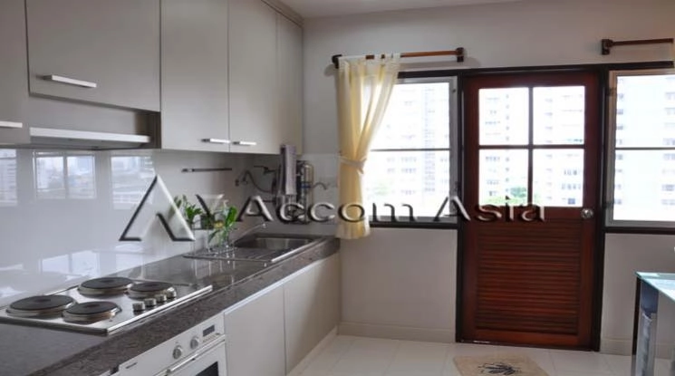 unit 2 Bedrooms  Condominium For Rent in Sukhumvit, Bangkok  near BTS Phrom Phong (1520408)
