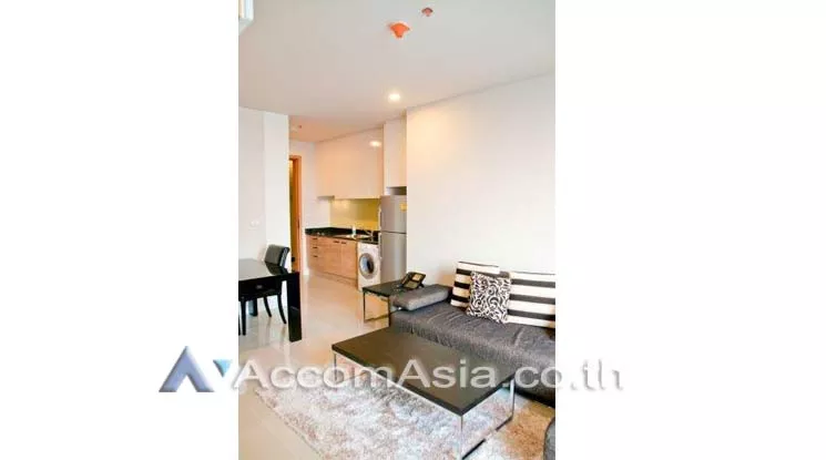  1 Bedroom  Condominium For Rent & Sale in Phaholyothin, Bangkok  near MRT Phetchaburi (1520433)