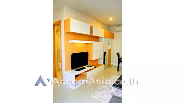  1 Bedroom  Condominium For Rent & Sale in Phaholyothin, Bangkok  near MRT Phetchaburi (1520433)