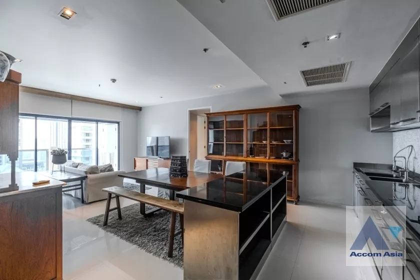 4  2 br Condominium For Rent in Ploenchit ,Bangkok BTS Chitlom at Royal Maneeya Executive Residence 1520477