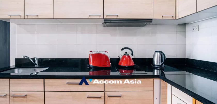 unit 1 Bedroom  Condominium For Rent in Ploenchit, Bangkok  near BTS Chitlom (1520503)