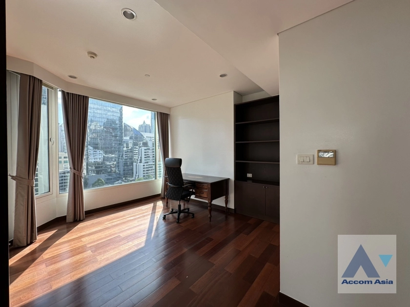 21  3 br Condominium for rent and sale in Ploenchit ,Bangkok BTS Chitlom at The Park Chidlom 1520530