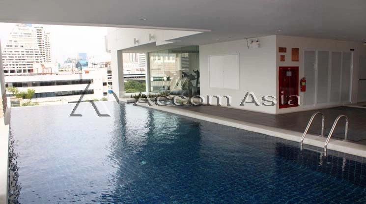 unit 2 Bedrooms  Condominium For Rent in Silom, Bangkok  near BTS Chong Nonsi (1520563)