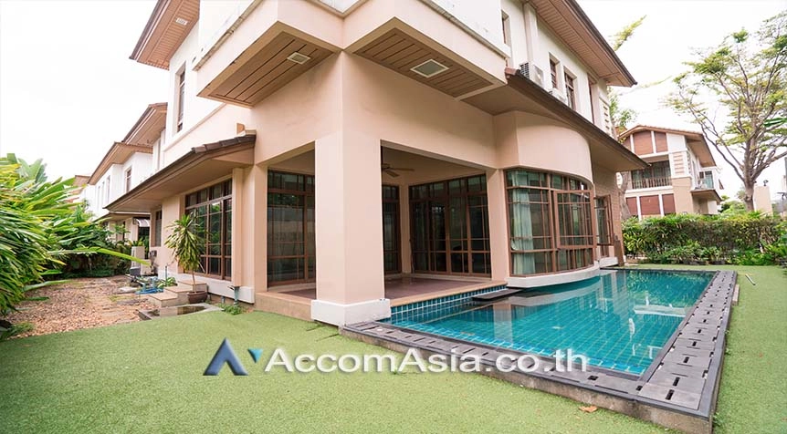 Private Swimming Pool |  4 Bedrooms  House For Rent in Sukhumvit, Bangkok  near BTS Phra khanong (1520568)