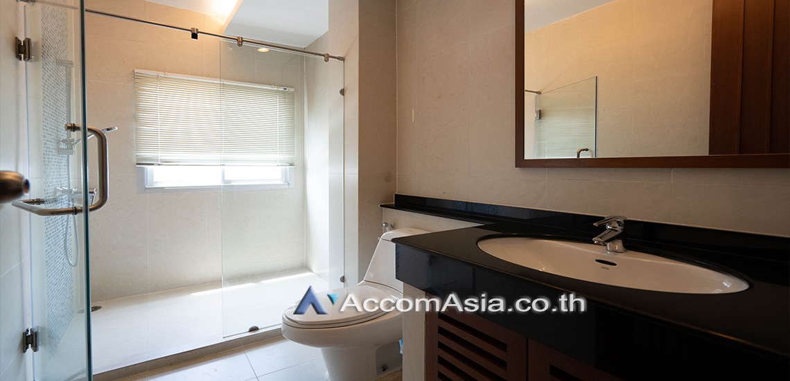13  4 br Apartment For Rent in Silom ,Bangkok BTS Surasak at High-end Low Rise  1420656