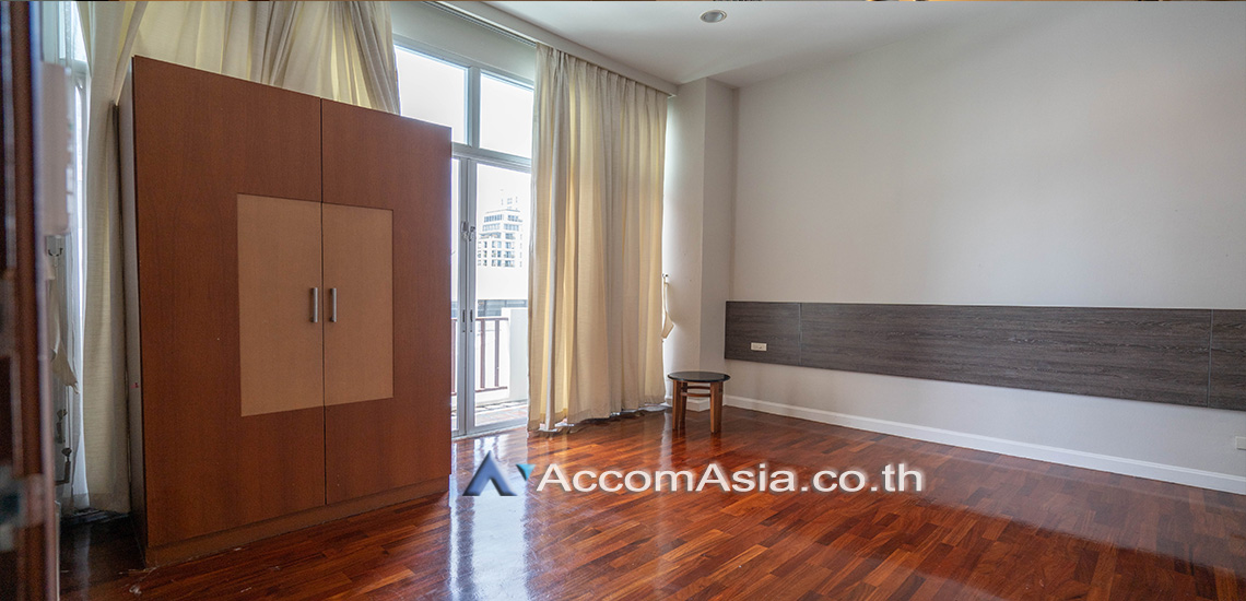 10  4 br Apartment For Rent in Silom ,Bangkok BTS Surasak at High-end Low Rise  1420656