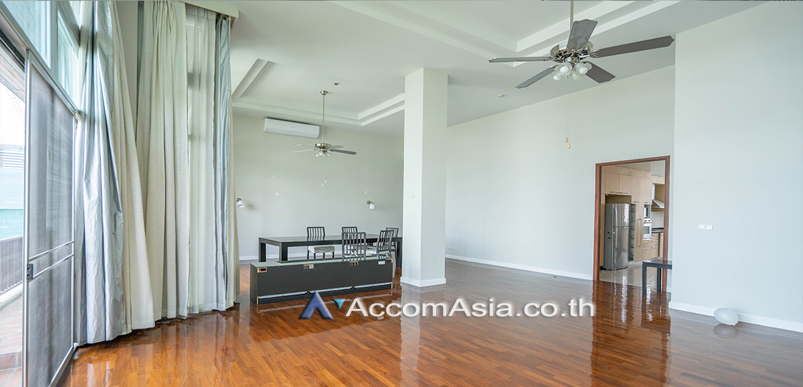 6  4 br Apartment For Rent in Silom ,Bangkok BTS Surasak at High-end Low Rise  1420656
