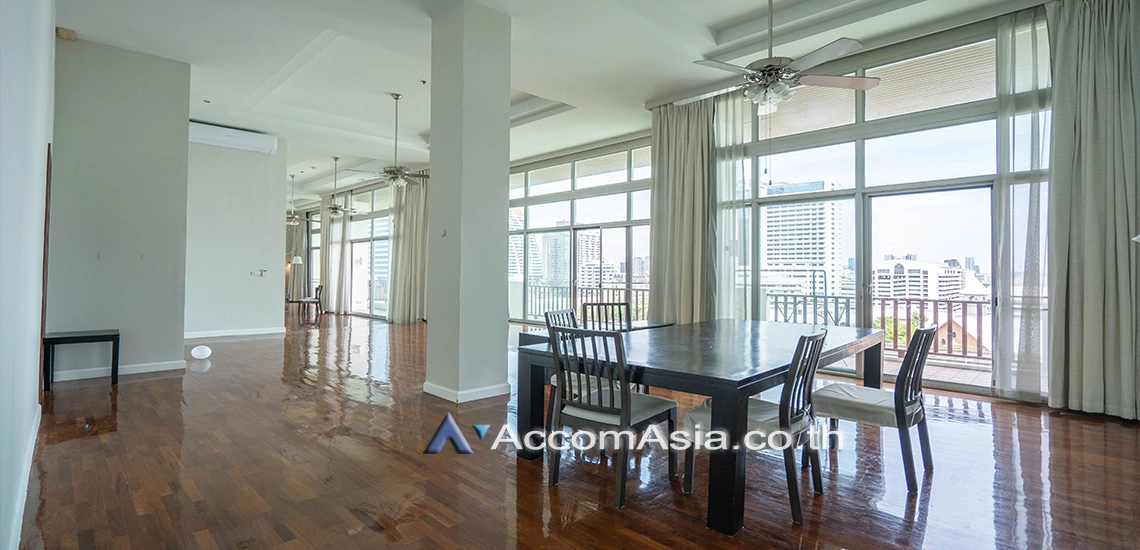 4  4 br Apartment For Rent in Silom ,Bangkok BTS Surasak at High-end Low Rise  1420656