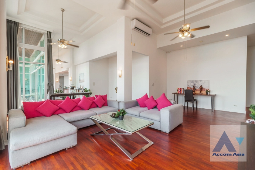  1  4 br Apartment For Rent in Silom ,Bangkok BTS Surasak at High-end Low Rise  1420656