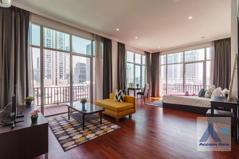 8  4 br Apartment For Rent in Silom ,Bangkok BTS Surasak at High-end Low Rise  1420656