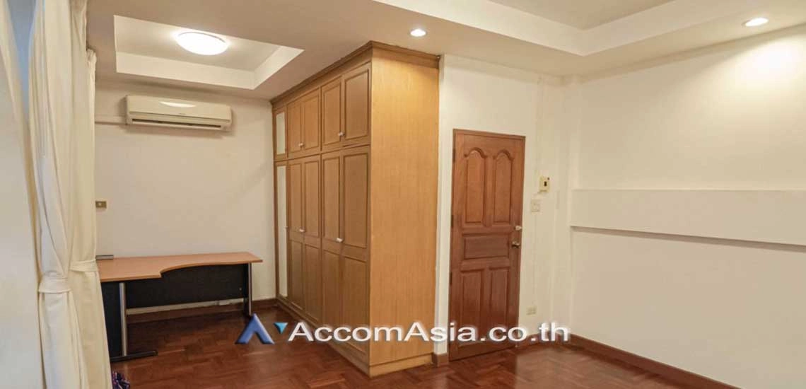 5  5 br House for rent and sale in Sukhumvit ,Bangkok BTS Ekkamai at Ekkamai Villas 2520691