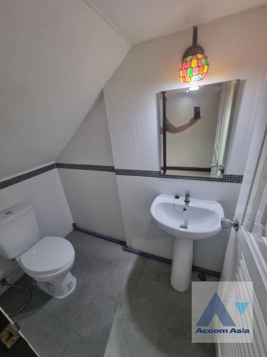 23  4 br House for rent and sale in Sukhumvit ,Bangkok BTS Ekkamai at Ekkamai Villas 2520692