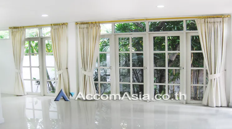  1  4 br House For Rent in sathorn ,Bangkok MRT Khlong Toei 1720693