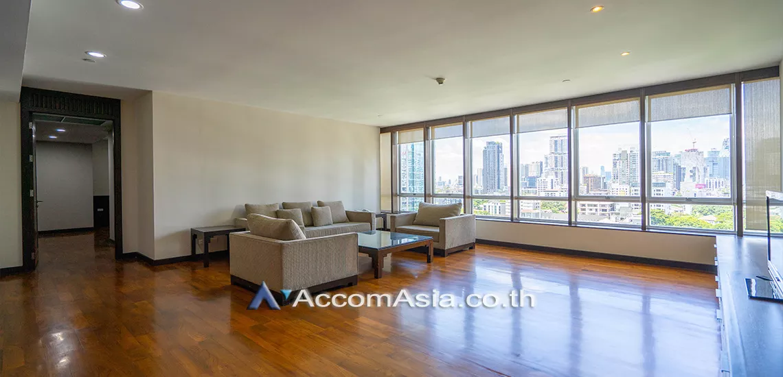  3 Bedrooms  Apartment For Rent in Sukhumvit, Bangkok  near BTS Thong Lo (1420736)