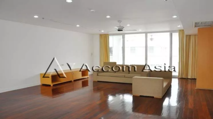  2  4 br Apartment For Rent in Sukhumvit ,Bangkok BTS Ekkamai at Ekkamai Family Apartment 1420746