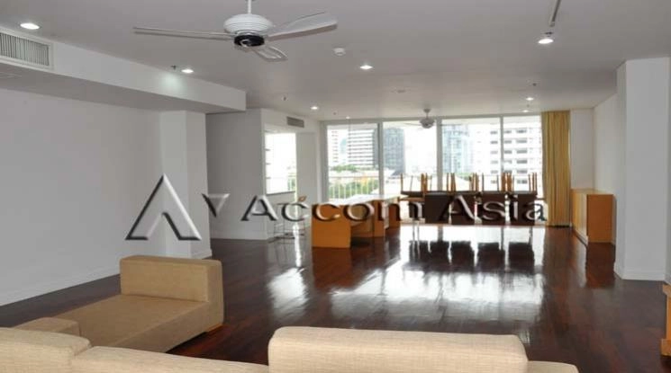 unitPet friendly |  4 Bedrooms  Apartment For Rent & Sale in Sukhumvit, Bangkok  near BTS Ekkamai (1420746)