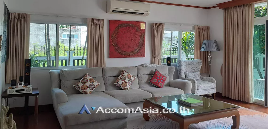 Garden, Big Balcony |  4 Bedrooms  House For Rent in Sukhumvit, Bangkok  near BTS Phra khanong (2320757)