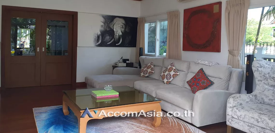 unitGarden, Big Balcony |  4 Bedrooms  House For Rent in Sukhumvit, Bangkok  near BTS Phra khanong (2320757)