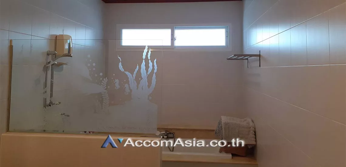 18  4 br House For Rent in Sukhumvit ,Bangkok BTS Phra khanong 2320757